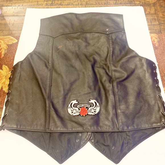 womens biker leather vest - Picture 4 of 6
